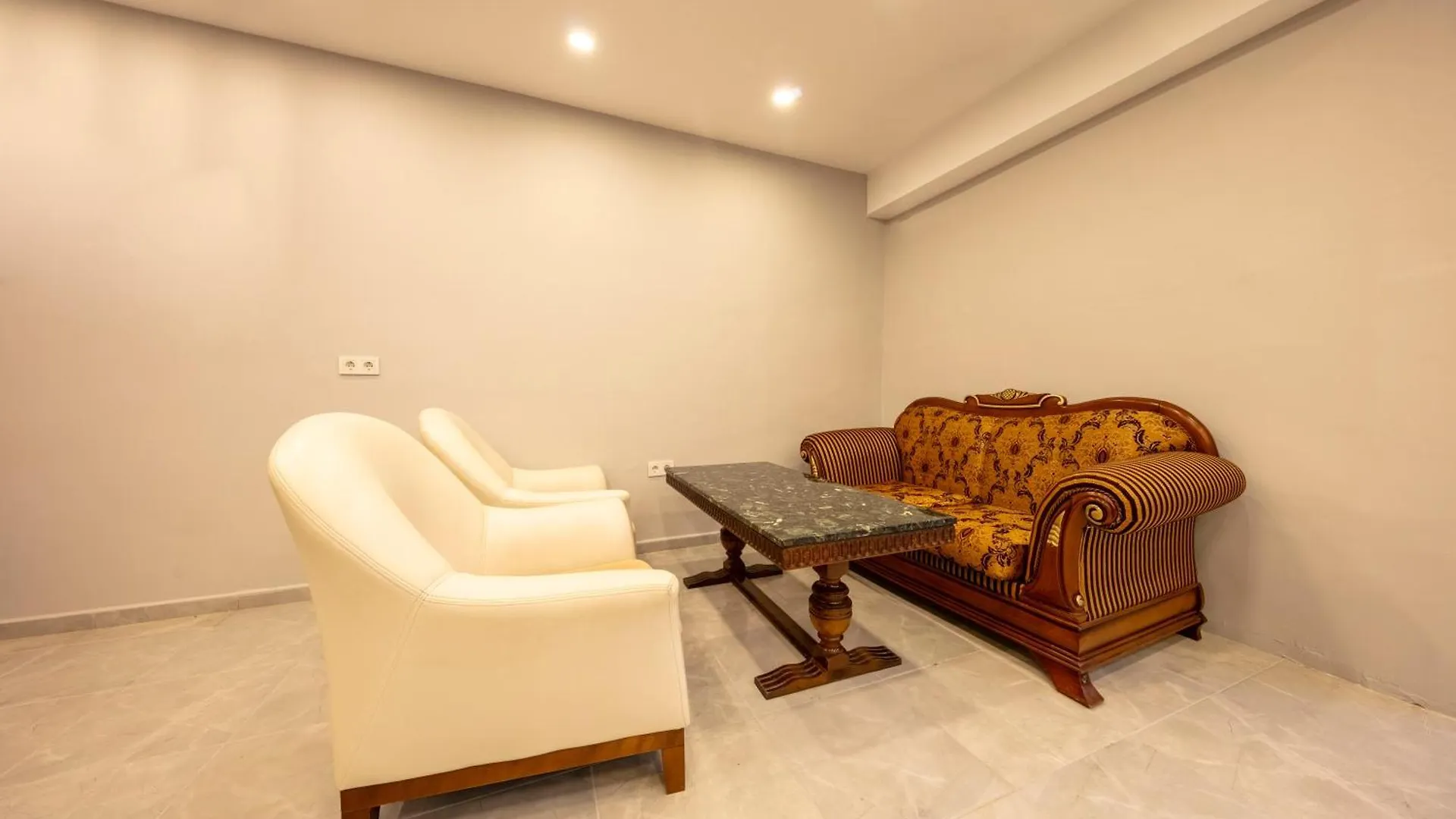 ***  Gul Otel İstanbul Türkiye