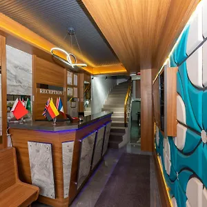 Hotel Mayza